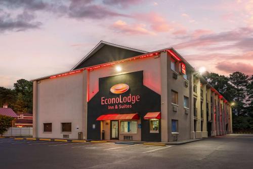 Econo Lodge Inn & Suites I-64 & US 13 in Virginia Beach, USA