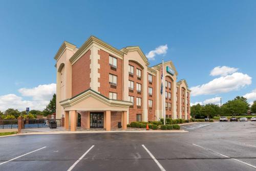 Clarion Pointe Greensboro Airport - image 11