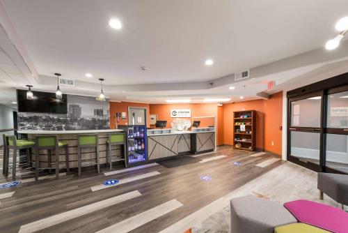 Clarion Pointe Greensboro Airport - image 8