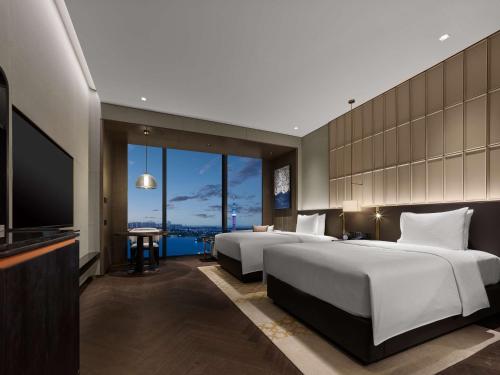2 twin beds