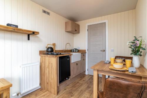 The Off Grid Cabin in Kirktown Of Clatt