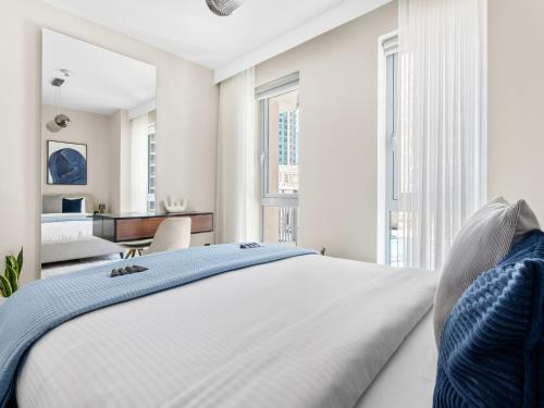 Trendy City Loft 3BDR With Full Burj Khalifa View - image 10