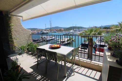 Brigantine309 - Golfe de St-Tropez - Bel appartement avec vue port - Location saisonnière - Cogolin