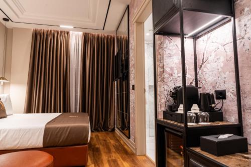 Superior Double or Twin Room image 3
