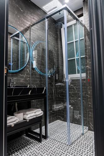 Double or Twin Room image 2
