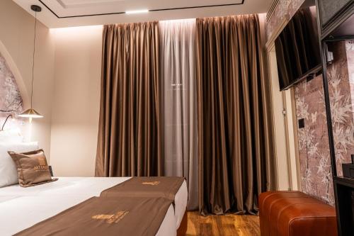 Double or Twin Room image 10