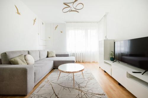 Modern two-bedroom apartment with free parking, Budapest