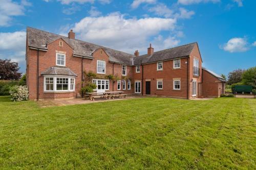Udvendig, Port Hill House in Medbourne