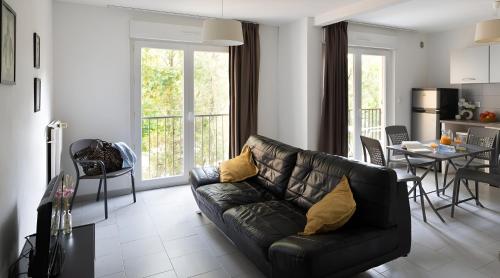2 bedrooms, 3 beds