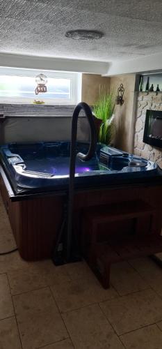 Suite jacuzzi et sauna privatifs chambre d'hôte Évrange