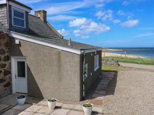 A szálláshely kívülről, Bella's Beach Cottage in St Combs