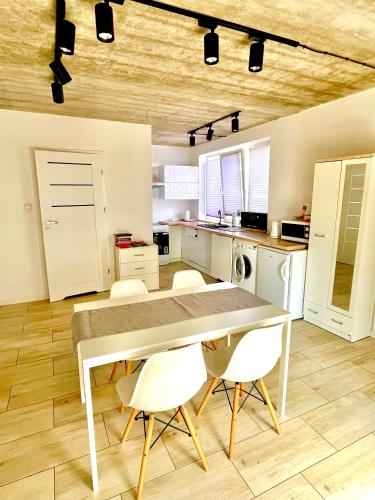 Apartament z tarasem w sercu mazur z prywatną plażą, Regiel (photo 6)
