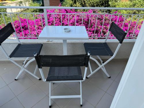 Apartment with Balcony image 8