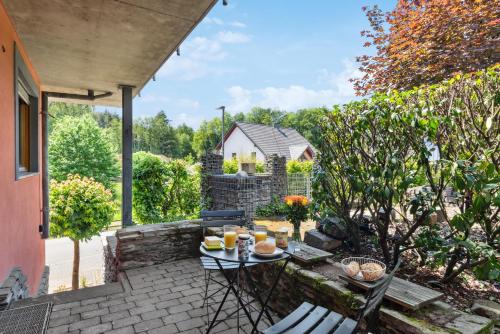 Balcony/terrace, stern12 SIRIUS Kuche WLAN Arbeitsplatz Parken in Hetzerath
