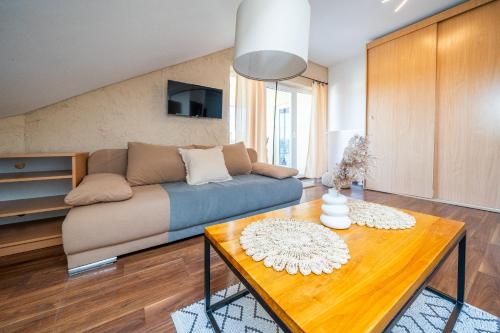 MAX Apartamenty - Pokoje - Domki - Restauracja - Basen in Mielno