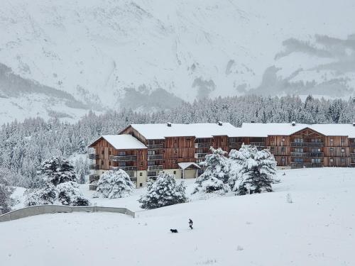 Joli studio 4-6 pers - balcon avec vue sur montagne - Location saisonnière - Dévoluy