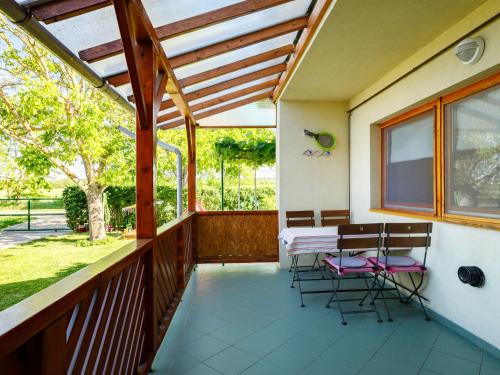 Apartment Carlo by Interhome