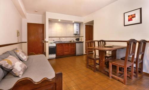 Standard Apartment image 9
