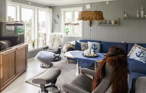 Lovely Home In Høvåg With Wifi (Lovely Home In Høvag With Wifi) in Høvåg