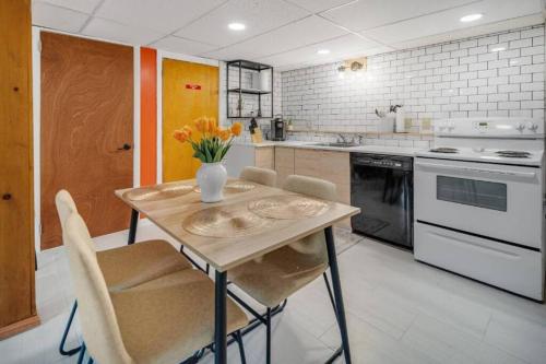 Cozy Dog-friendly Villa off Cayuga Lake In Ithaca in Lansing, USA