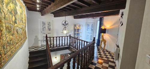 Viesnīcas āriene, La Belle Maison in Aveze mazpilsēta