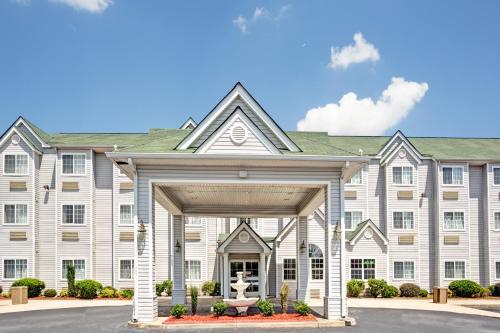 Stay Express inn and Suites Atlanta Union City in Union City, USA