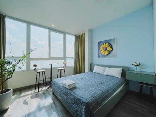 Lake View Double Room - High Floor