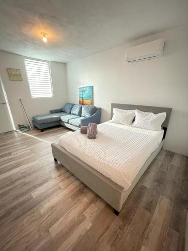 Las Olas Beach apartments in Arecibo