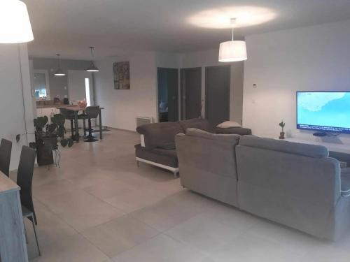 Maison charmante à Rivesaltes, jardin clôturé (Maison charmante a Rivesaltes, jardin cloture) in Rivesaltes