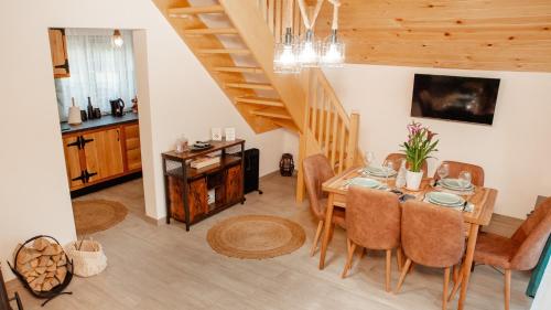 Iekārtas, Cabana Ioana Cacica in Kačika