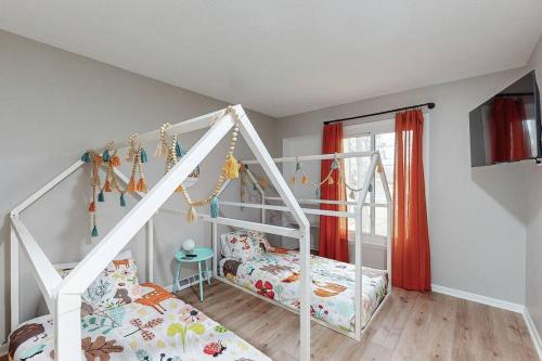 Game Day Getaway-Play Relax Make Memories