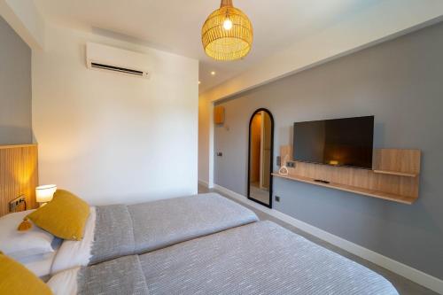 Hotel Club-E Room Type - Standard Twin Room with Garden View