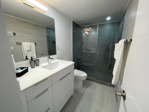 Amazing Ocean View! 10 floor Parking included in Sunny Isles Beach, USA