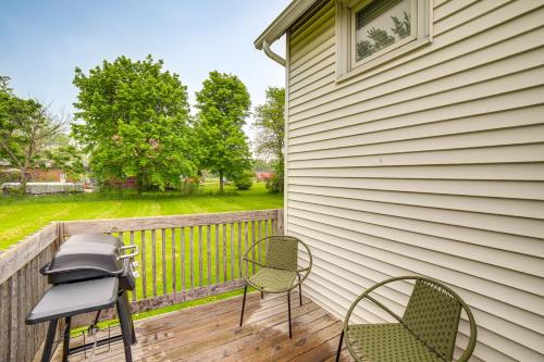 Serene South Haven Retreat with Deck 1 Mi to Dtwn! in South Haven, USA