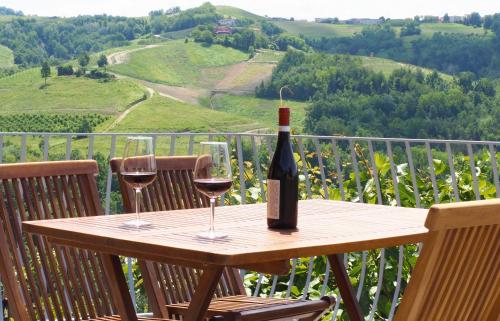 Balkons/terase, Casa Felice in Farigliano