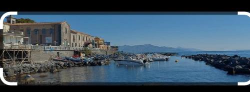  Affacciati sul mare del borgo in Riposto