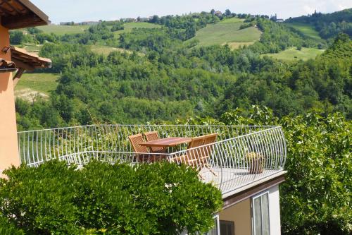 Balkons/terase, Casa Felice in Farigliano