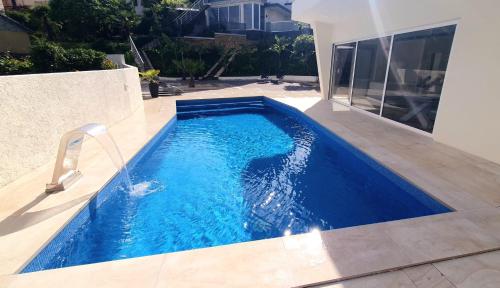 Penthouse Jacuzzi & Pool Luxury Apartments Room Type - Studio with Sea View