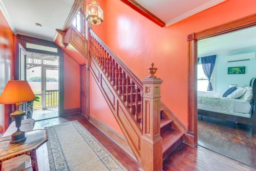 Bayfront Heathsville Home with Crabbing Pier! in Reedville, USA