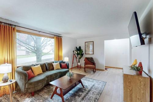 HOF Village - Gridiron Getaway in Canton, USA