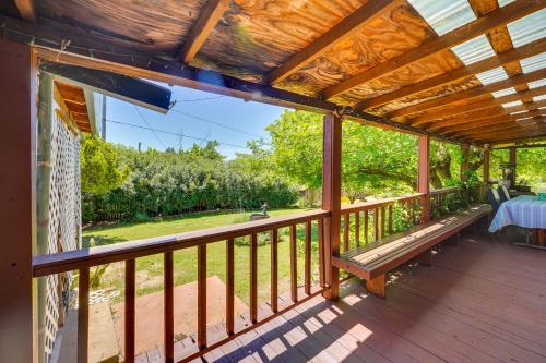 Auburn Cottage with Patios and Garden - 3 Mi to Town! in Auburn (CA)