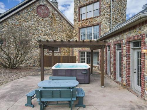 Grace and Grandeur-The Stables Estate in Massillon (OH)