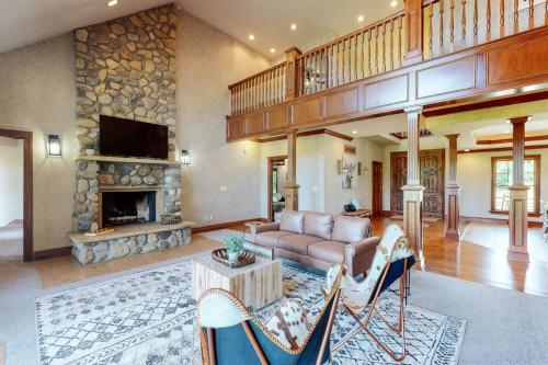 Grace and Grandeur-The Stables Estate in Massillon (OH)