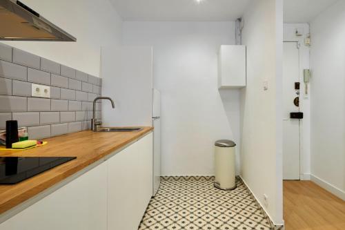 Vibrant and modern apartment, Barcelona (fotografie 9)