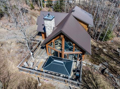 Зовнішній вигляд готелю, Chalet bois rond avec spa, foyer et nature privée (Chalet bois rond avec spa, foyer et nature privee) in Сен-Дідас