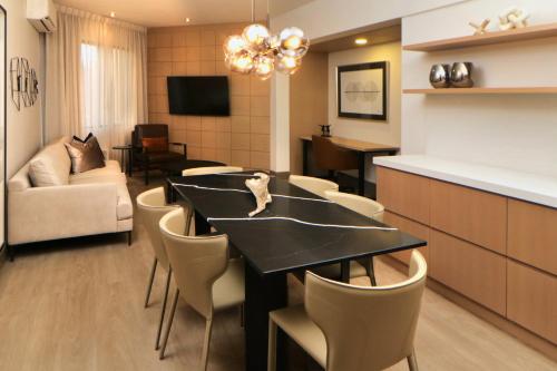 563899014 Holiday Inn Tijuana Zona Rio by IHG
