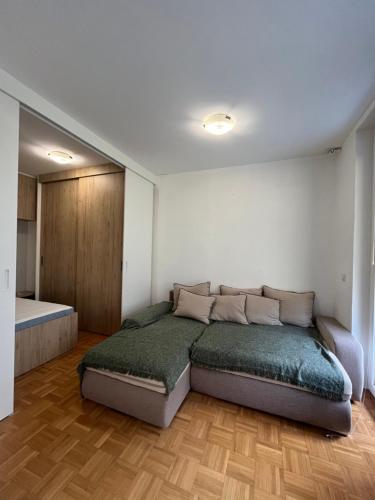 Oasis Atrium Apartment with free parking, Lublaň (fotografie 6)