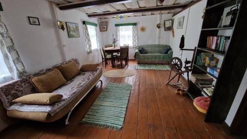 Sena Troba in ลาเตเซริส