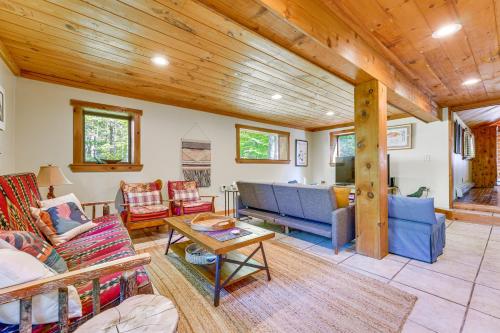 Quiet Saranac Lake Cabin with Deck Pets Welcome! - image 10