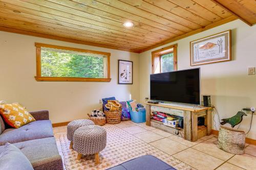 Saranac Lake Cabin with Deck Pets Welcome!